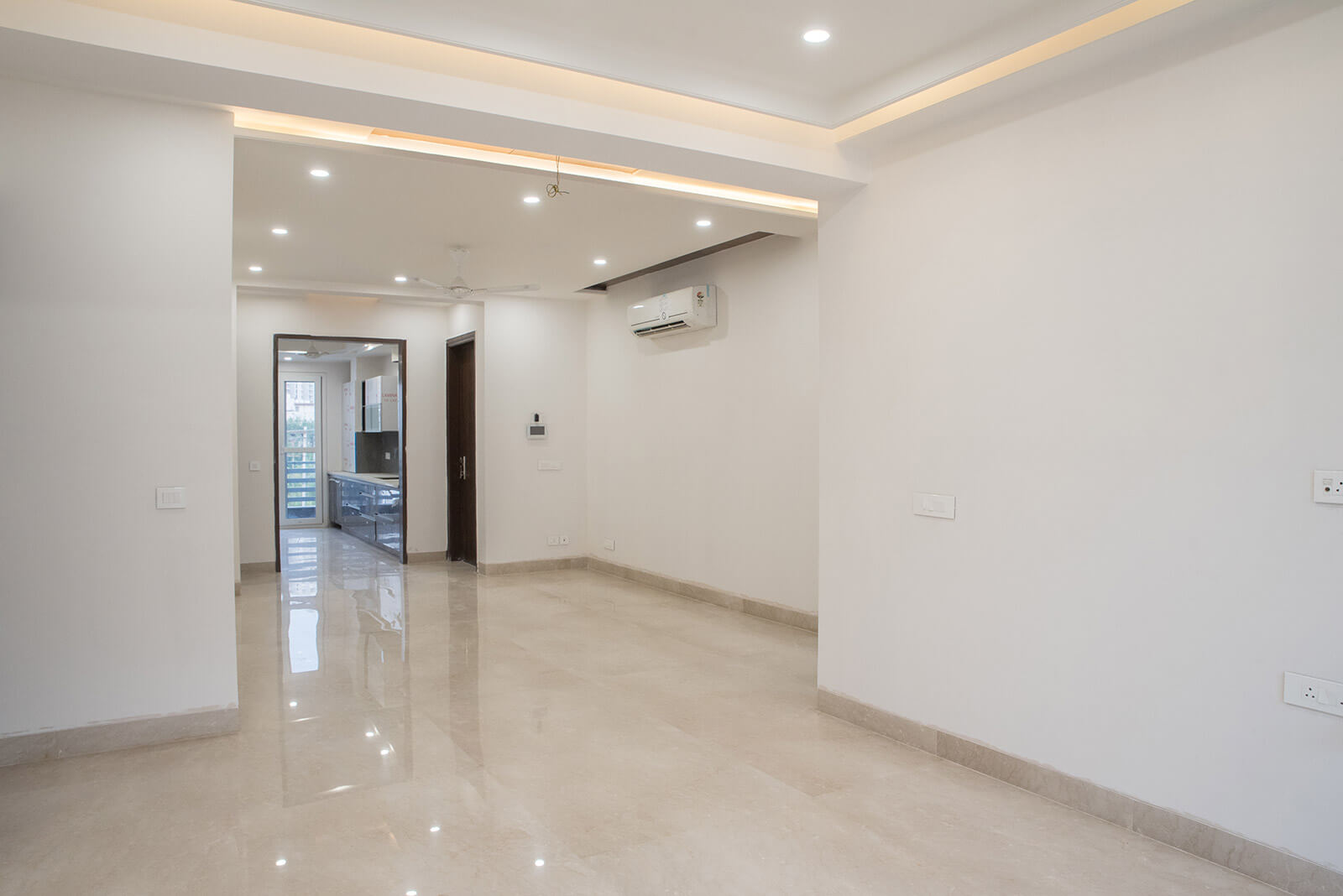 Residential Floor Sale Defence Colony Delhi